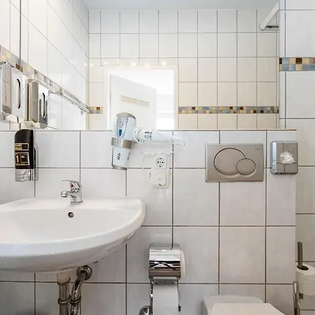 6 Am Bahnhof Apartmán *